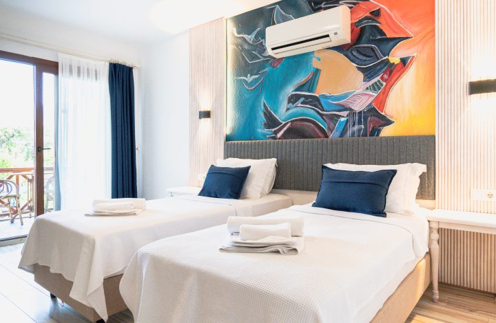 Bahçe Manzaralı Standart Oda (Batı)